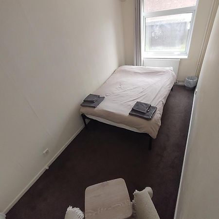 Homestay Near A Station And Park Birmingham Ngoại thất bức ảnh